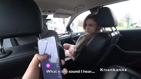 Control her pussy with my phone — she came hard in taxi 🚖