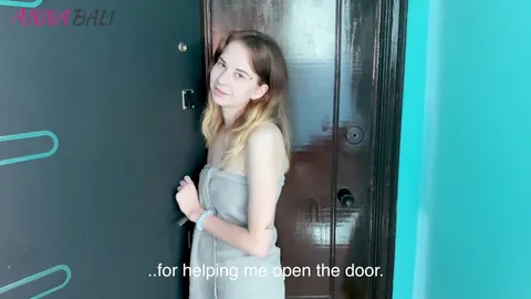 Helped bare-legged stranger get home, she invited me in π