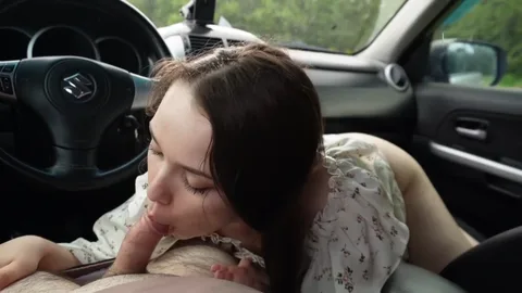 I'm driving, she sucks me off 😳
