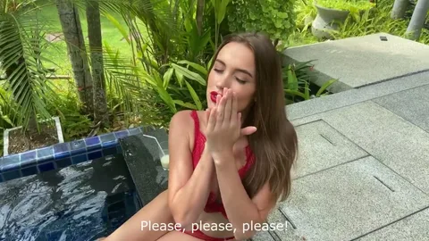 Luxury babe sold herself for 500 euros, sucked cock — frame