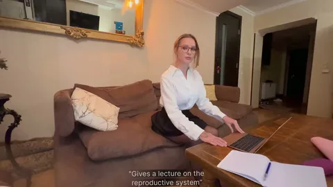 Student brings her to squirt despite claiming poor sex knowledge — frame