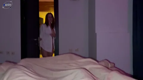 She offered anal, I took it β just what I wanted from my stepmom π β frame