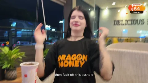 Heβs the dish washer, she gets fucked for dinner π β frame