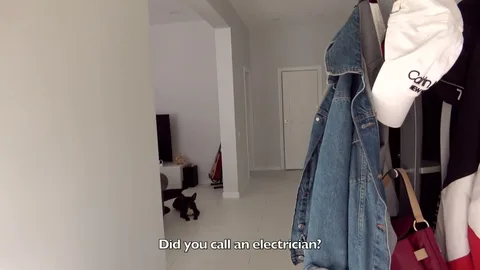 Husband’s small, so I call the electrician sometimes 😏 — frame