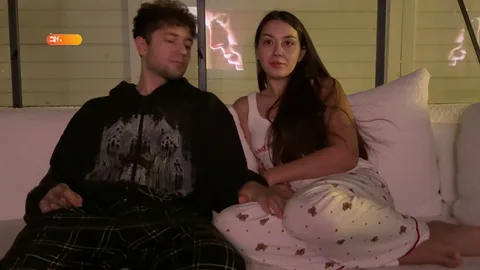 She exposed her tits and I couldn't resist β fucked her π β frame