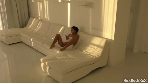 Why peek? Iβll just walk up and fuck her πͺ β frame