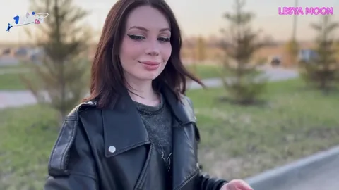 Stranger tricks me into sex, sits on my face 🤤 — frame