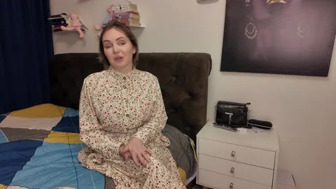 Asks for sexy photos... ends up fucking mom's friend properly? — frame