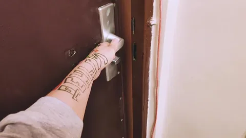 Caught a burglar at home — had to suck his thick cock — frame