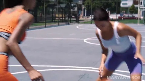 Maryana Rose licks until the mulatto shakes from climax — frame