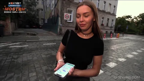 Just met her and she’s already giving it up — I’m a level 80 pickup ma — frame