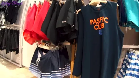 Tempted young saleswoman for sex right in the fitting room — frame