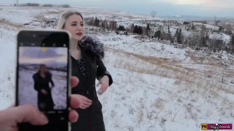 Instagram girl blew stranger outdoors for taking her pic — frame