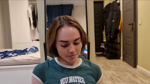 Unemployed but gives guy blowjob for cash 💸 — frame