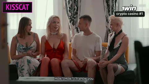 Fucking stepmom while she kisses her girl π β frame