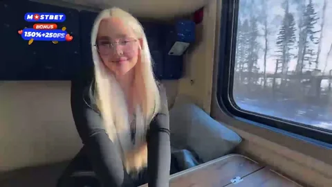 Didn't stay loyal but got cash for train sex πΈ β frame