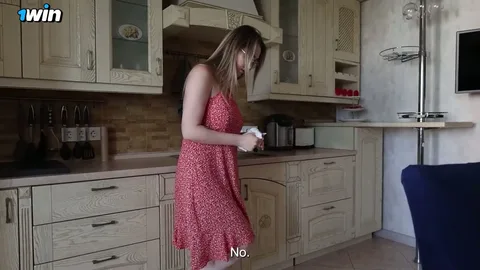 Saw friend’s mom without panties and came in her 😱 — frame