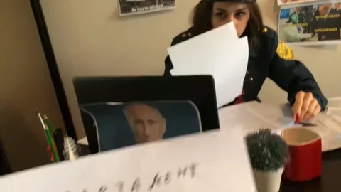 Fucked tax inspector on desk, forgave her bribe — frame