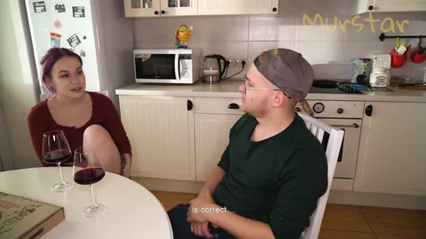 Cheated on boyfriend with pizza guy, blames him π β frame