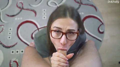 First time sex hurt more than she thought — frame