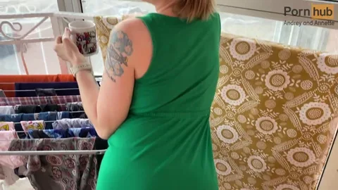 Laid bare mom on balcony, slid into her wide pussy 🍑 — frame