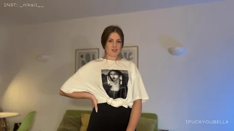 I don’t know you but gotta suck you? I love sucking, this is a scam 😏 — frame