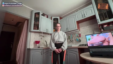 Sister offers sex and blowjob instead of masturbation — frame