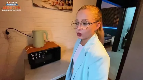 Every client gets orgasm and blowjob π β frame