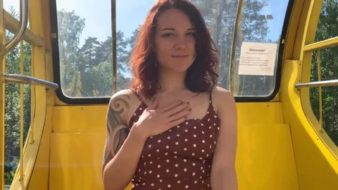 Shameless girl cums on Ferris wheel in front of guy — frame