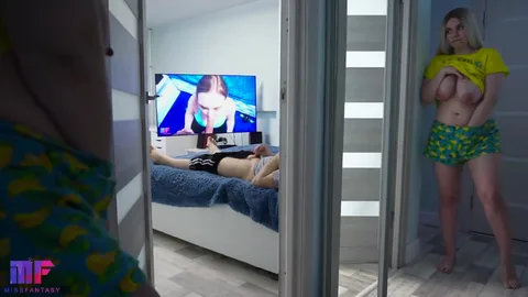 Wanted to watch parents fuck, found dad jerking off — frame