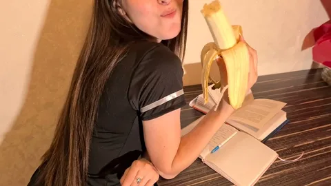Tutor told student to ditch notes and fuck ๐ โ frame