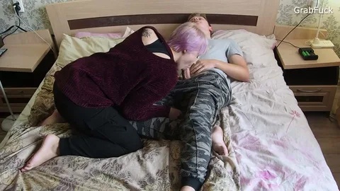 Distracted gamer boy from game, lost virginity for it — frame