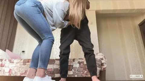 Showed her ass, got hard — here I come to fuck you — frame