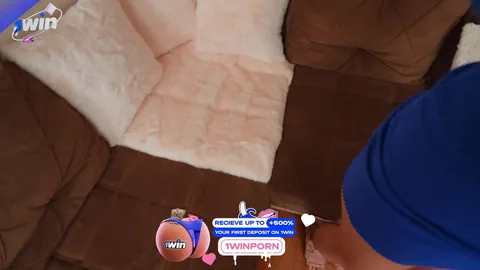 Damn, I'm fucking my mom! At least I'm not a virgin now. — frame