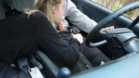 Hitchhiking means you'll suck and ride drivers 🚗 — frame