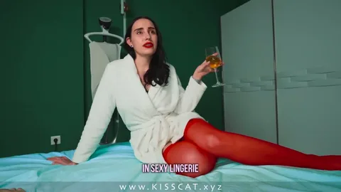 Who picks stepmom's lingerie gets to fuck her π β frame