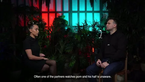Luxury Girl gives SFW interview, no explicit scenes — frame