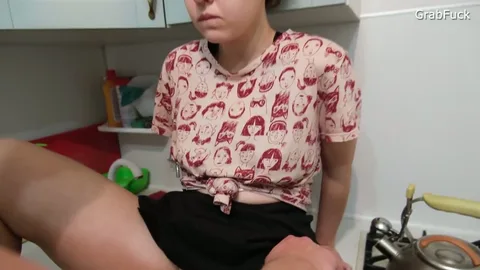 Came for salt, she spread her legs too π β frame