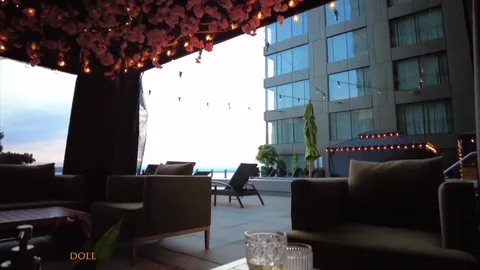 First dates end like this when you're a hot Asian girl — frame