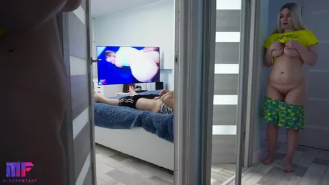 Wanted to watch parents fuck, found dad jerking off — frame