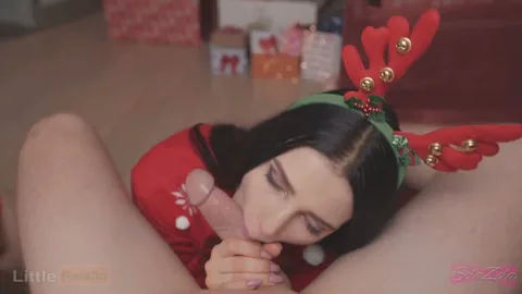 Sisters swap guys for Christmas fun 😏 — frame