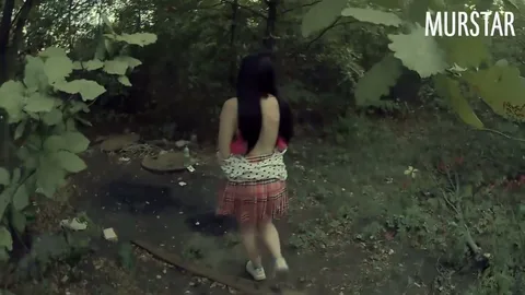 Just met her, already got shy student to fuck — frame