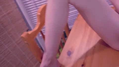 Just 2 minutes to make this redhead squirt π β frame