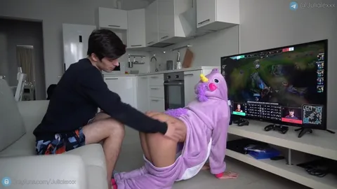 She interrupted my game — had to fuck and cum inside her — frame