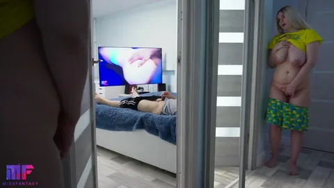 Wanted to watch parents fuck, found dad jerking off — frame