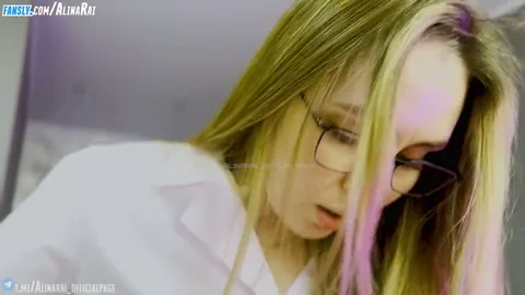 Mom, normal ass but I won’t fuck you — frame