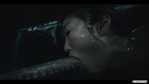 Something slimy invades her while she sleeps 🤯 — frame