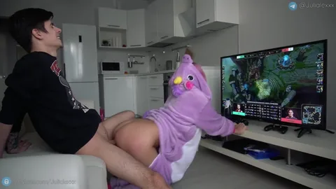 She interrupted my game — had to fuck and cum inside her — frame