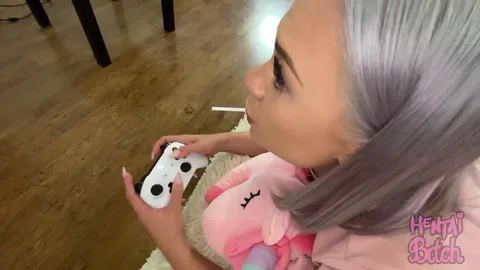 Sister's a gamer, I'm inside her and she doesn't notice — frame