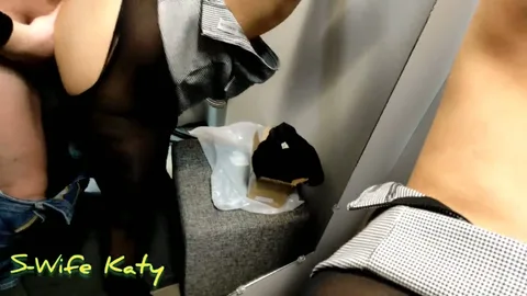 Client gets a blow job in the fitting room π β frame